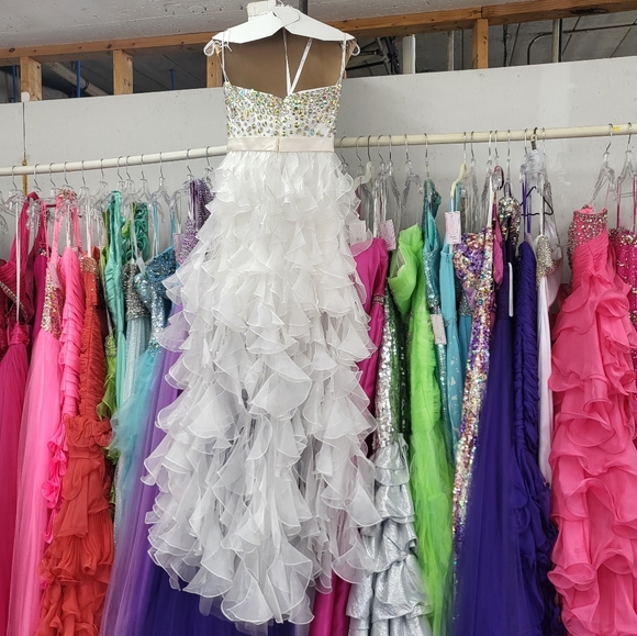 Sherri Hill Hi-low Dress - Picture 2 of 3